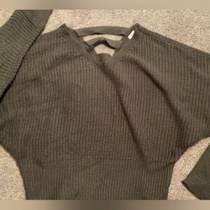 Full Circle Threads lightweight crop sweater Sz Medium